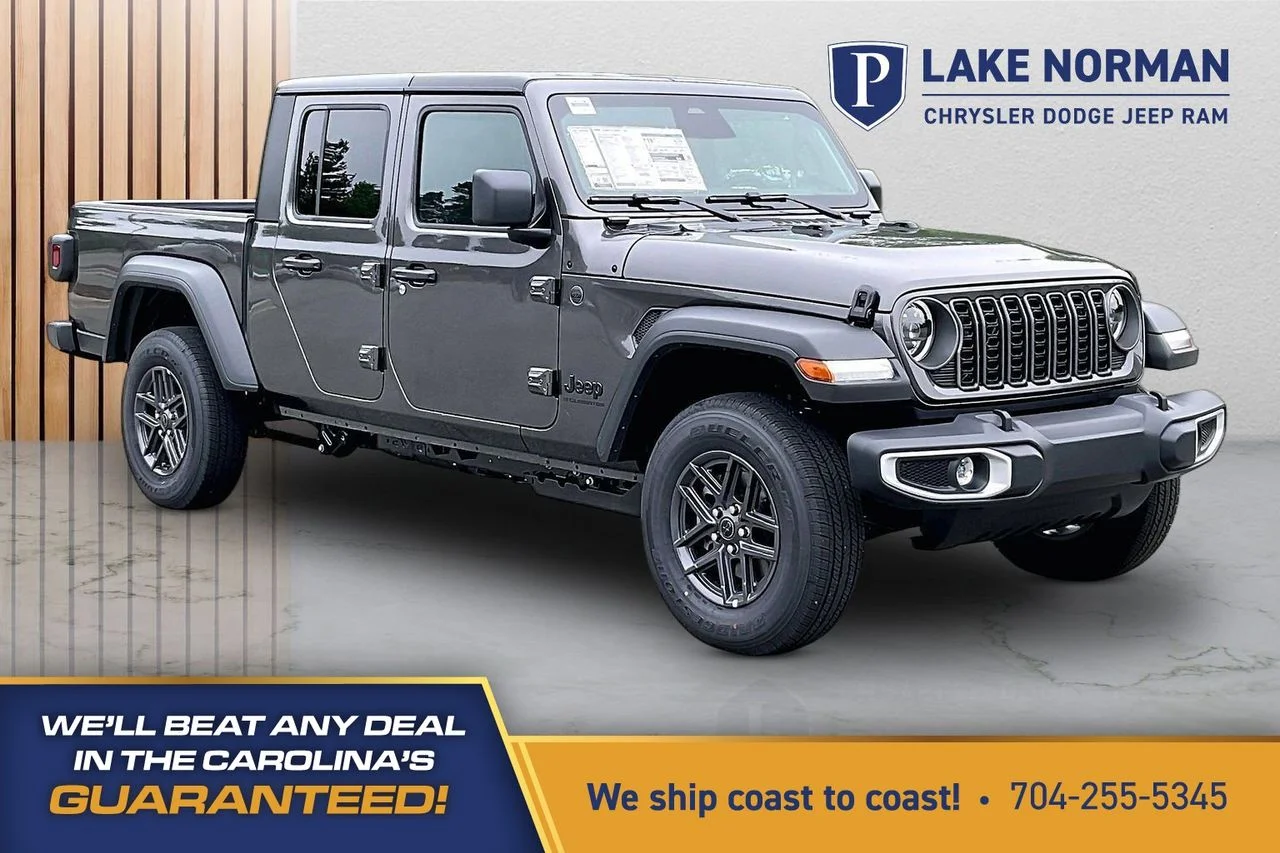 2026 Jeep Gladiator Sport S Auto's photo