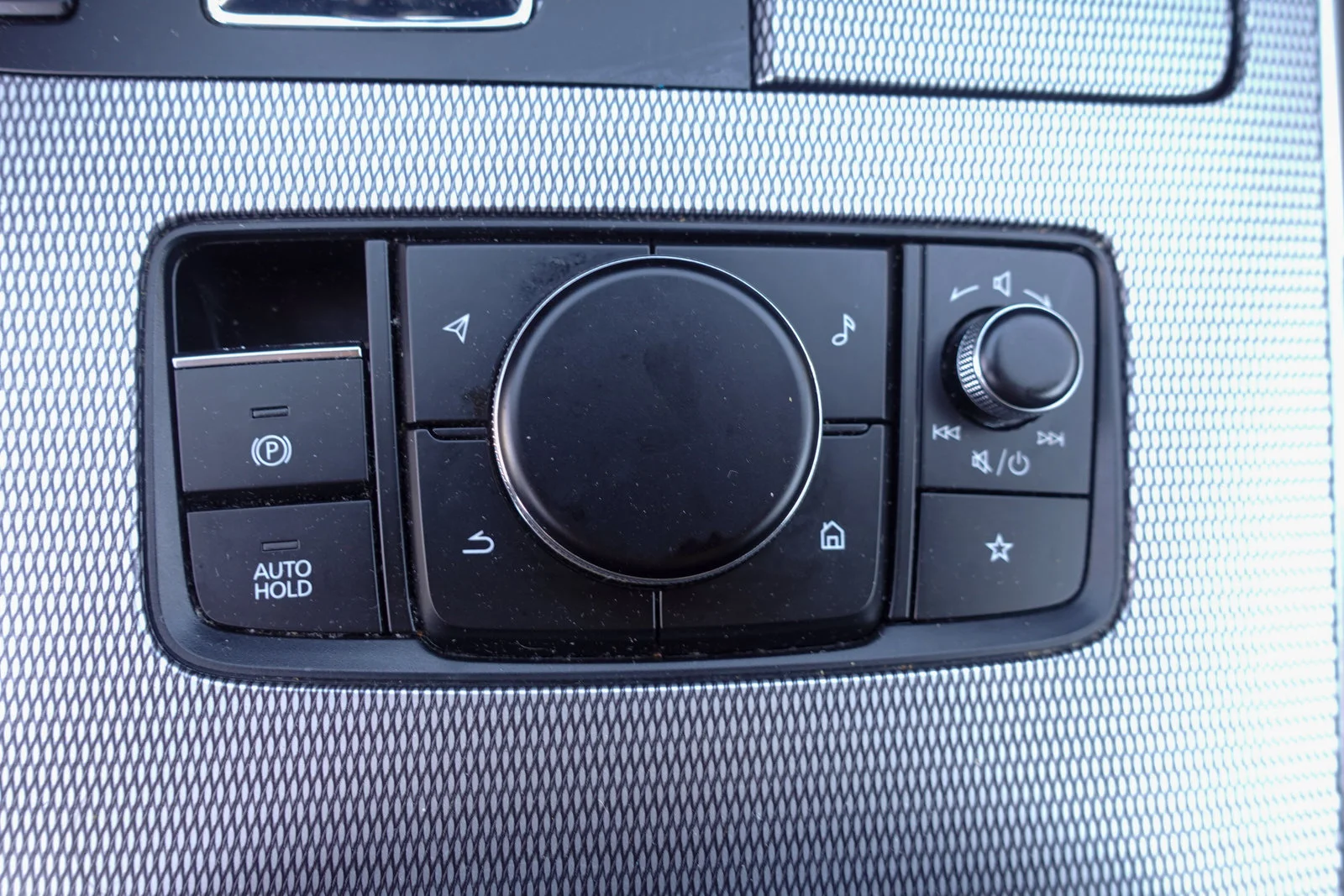 Certified Used 2024 Platinum Quartz Mazda Preferred image 24