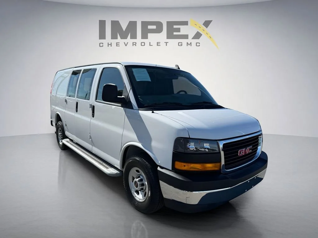 Used 2023 Summit White GMC Work Van image 7