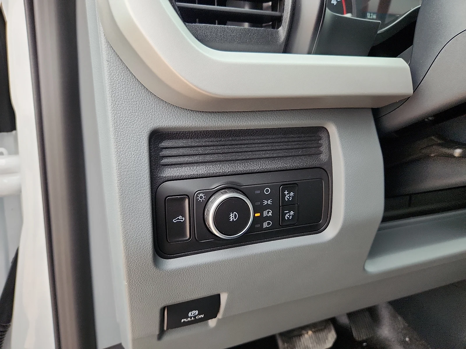 New 2026 Oxford White Ford F-250® XL image 16