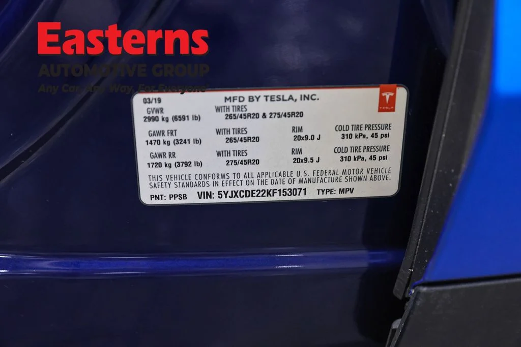 Used 2019 Blue Tesla 75D image 31