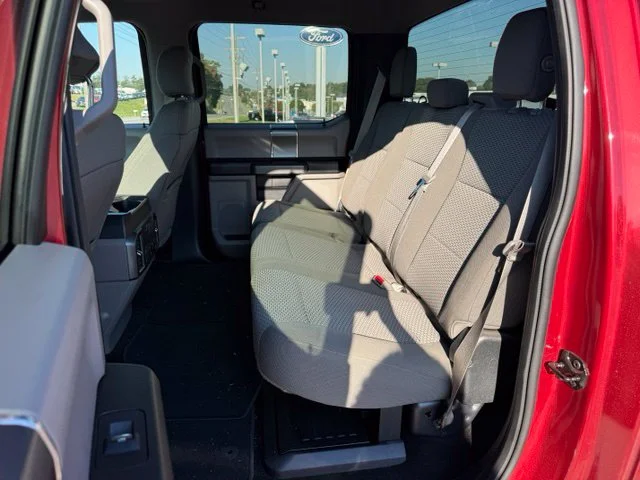 Used 2017 Red Ford XLT image 11