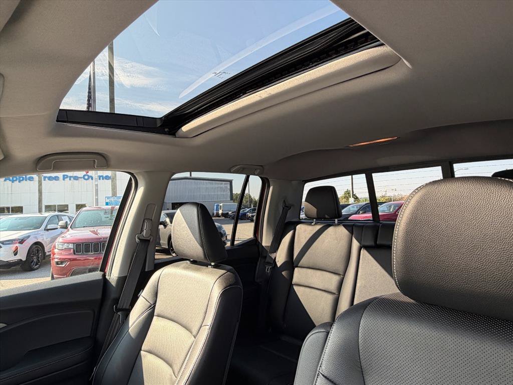 Used 2022 Radiant Red Metallic II Honda AWD RTL-E image 32