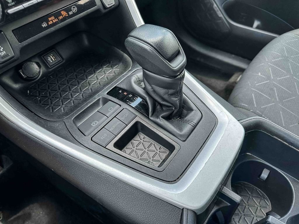 Used 2024 Silver Toyota XLE image 33