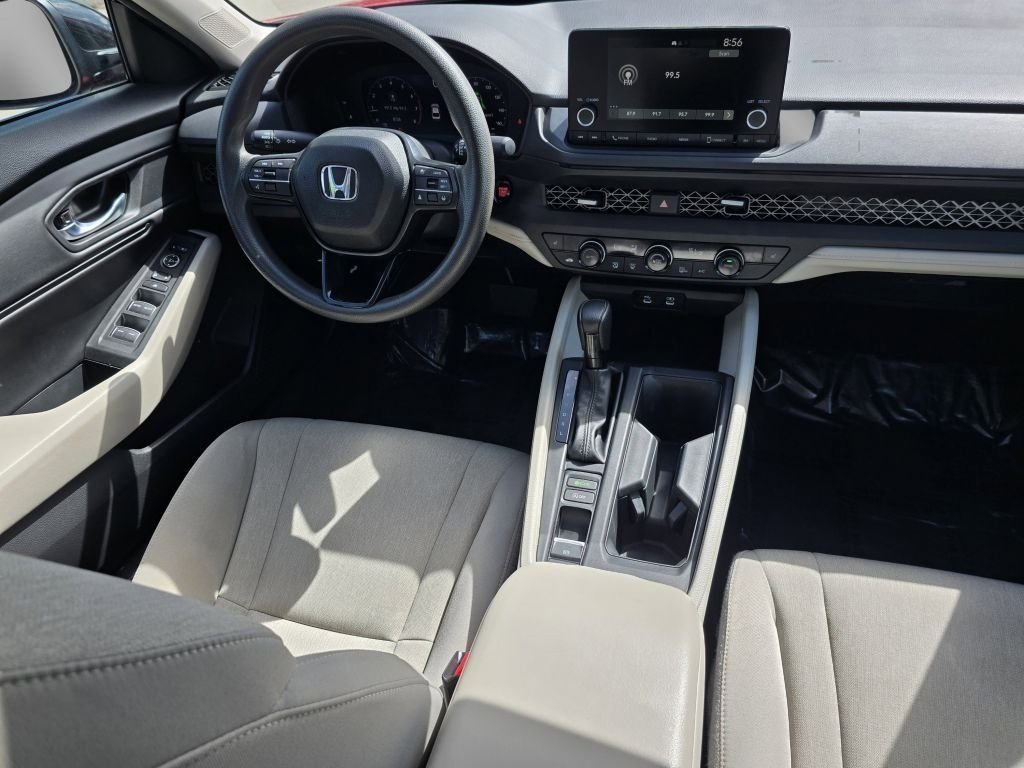 2025 Honda Accord SE - Photo 32