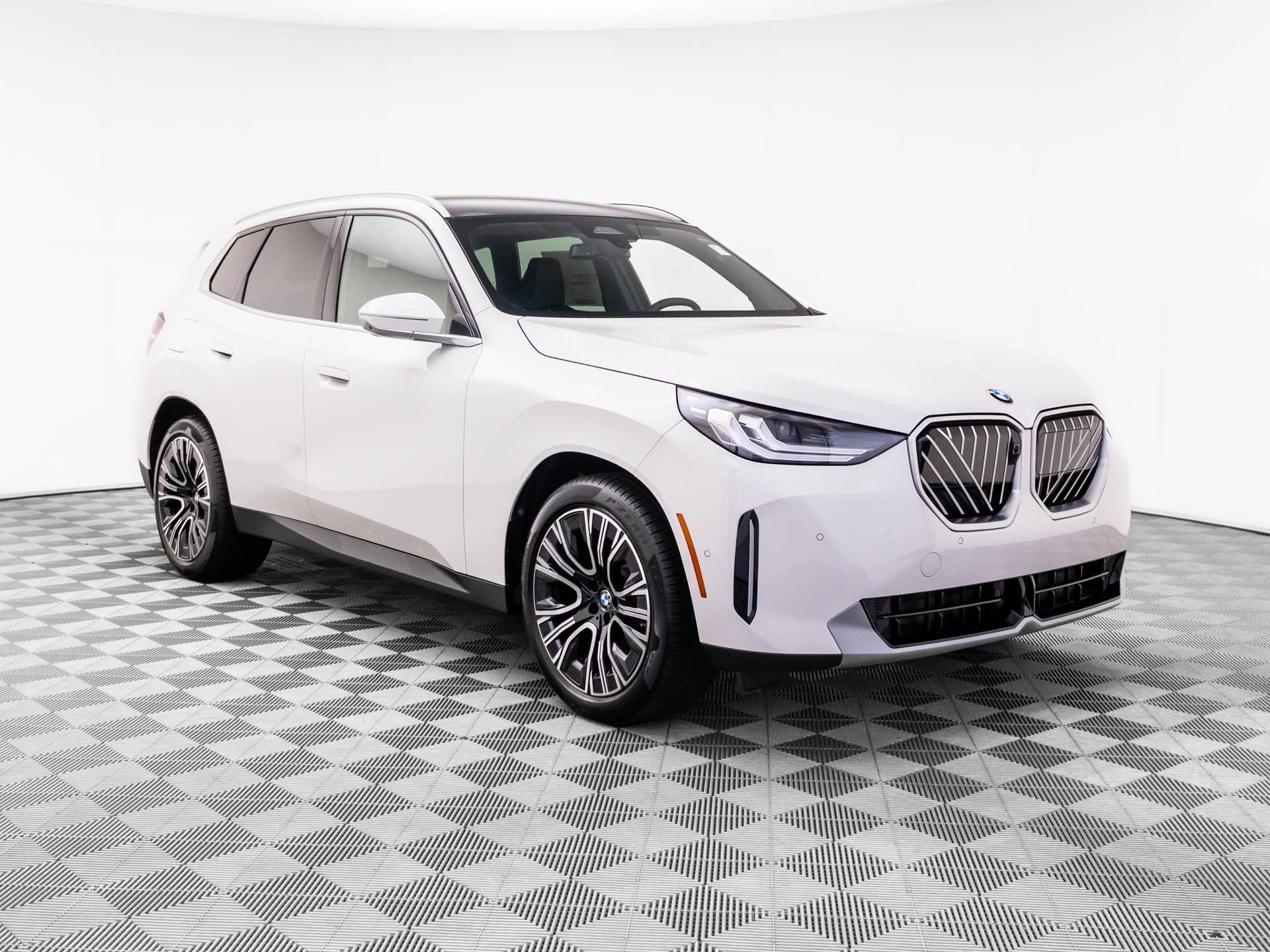New 2026 Alpine White BMW 30 xDrive image 8