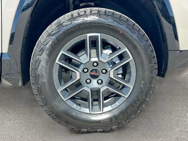 2026 GMC Terrain AT4 - Photo 19