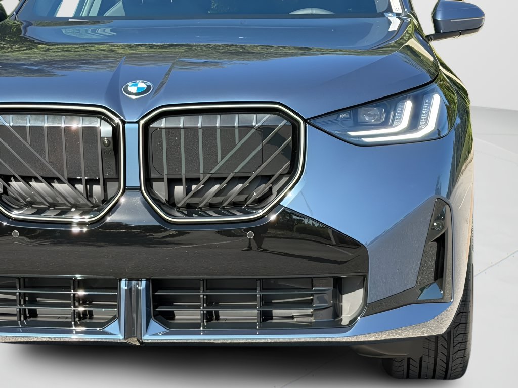 New 2026 Arctic Race Blue metallic BMW 30 xDrive image 27