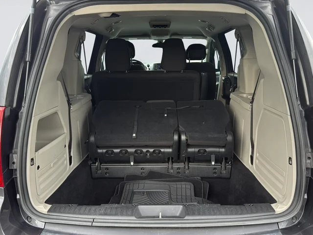 Used 2019 Gray Dodge SE image 34