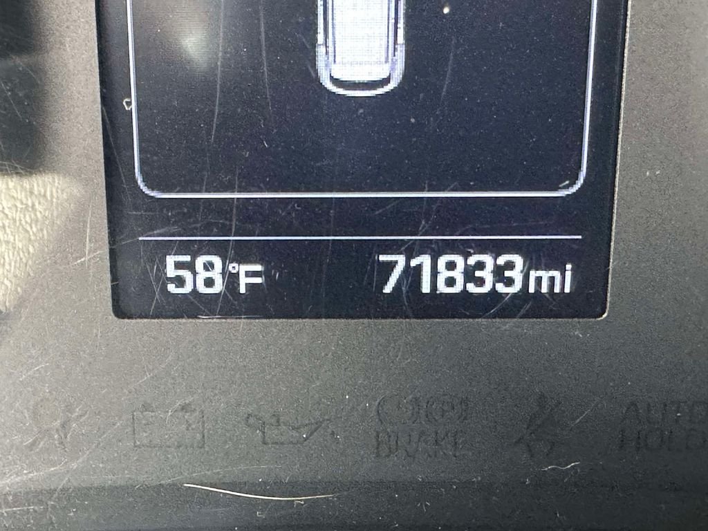 Used 2018 Black Hyundai SEL Plus image 31
