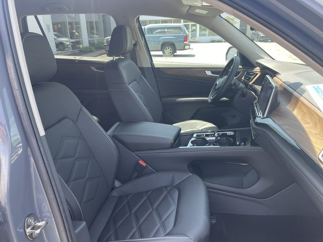New 2026 Pure Gray Volkswagen 2.0T SE W/TECHNOLOGY image 6