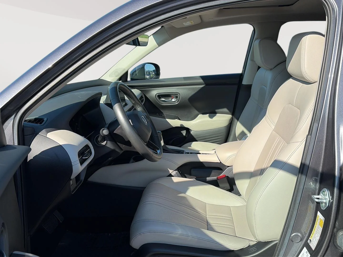 Certified Used 2024 Modern Steel Metallic Honda EX-L image 17