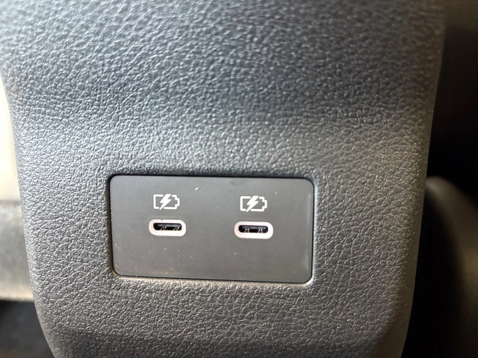 2026 Nissan KICKS SR - Photo 30