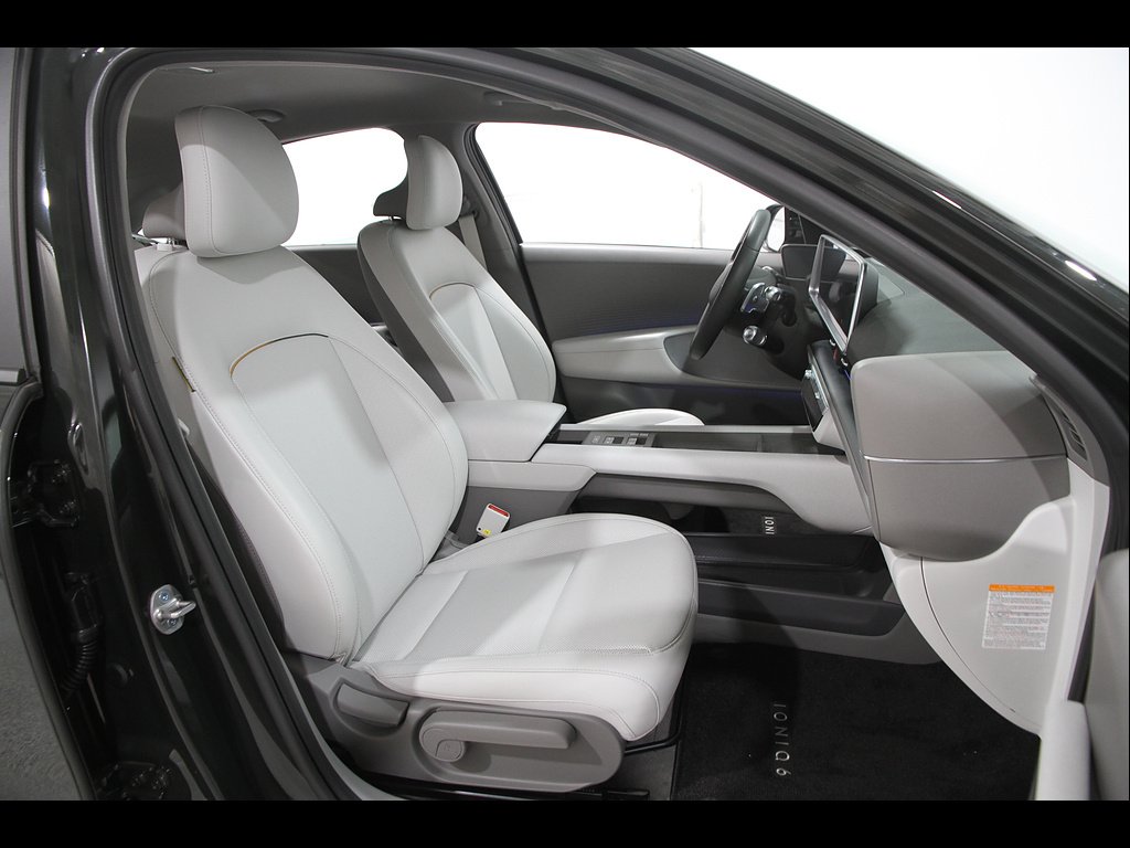 2024 Hyundai IONIQ 6 SEL - Photo 17