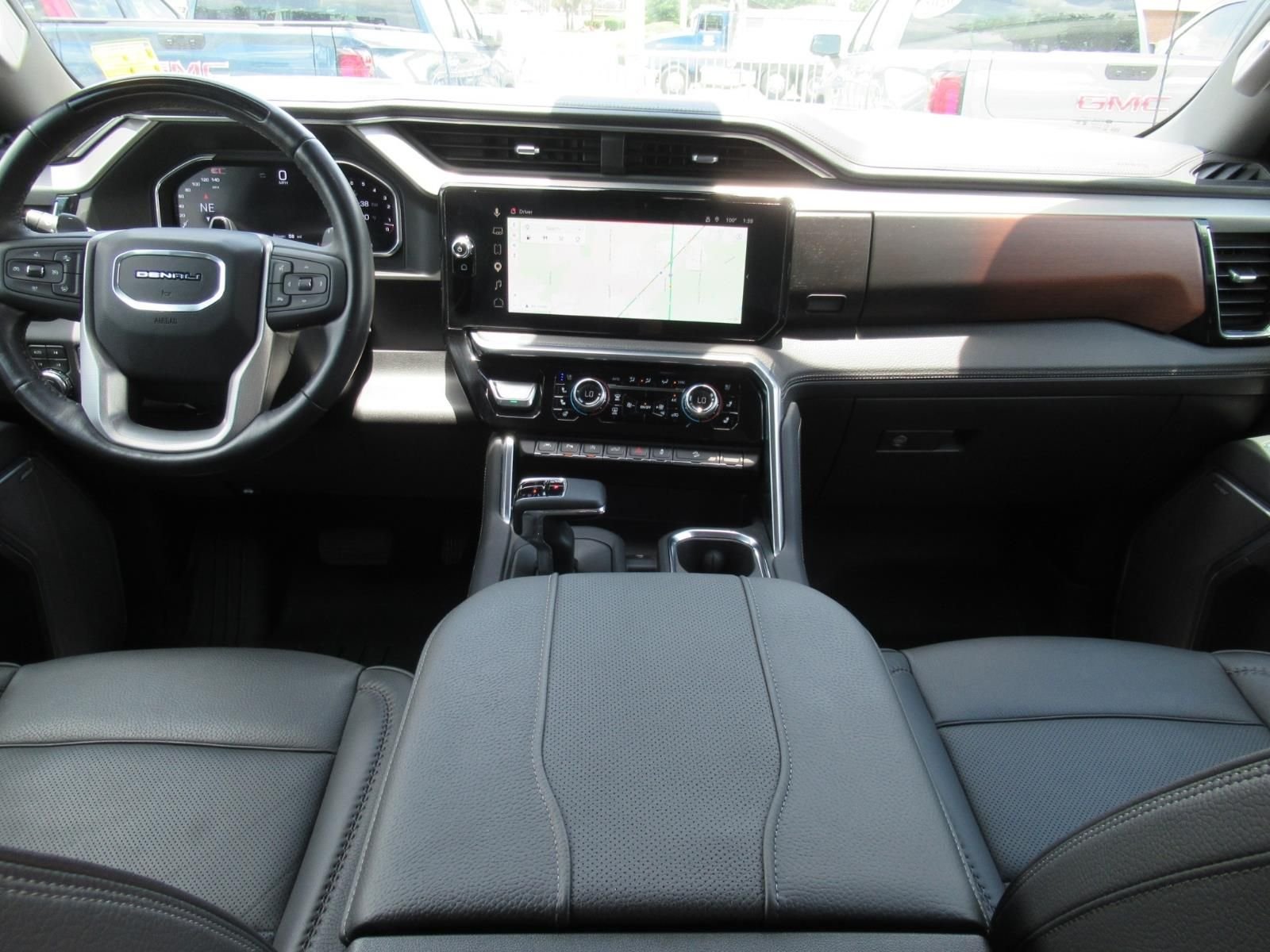 Used 2026  GMC Denali image 12