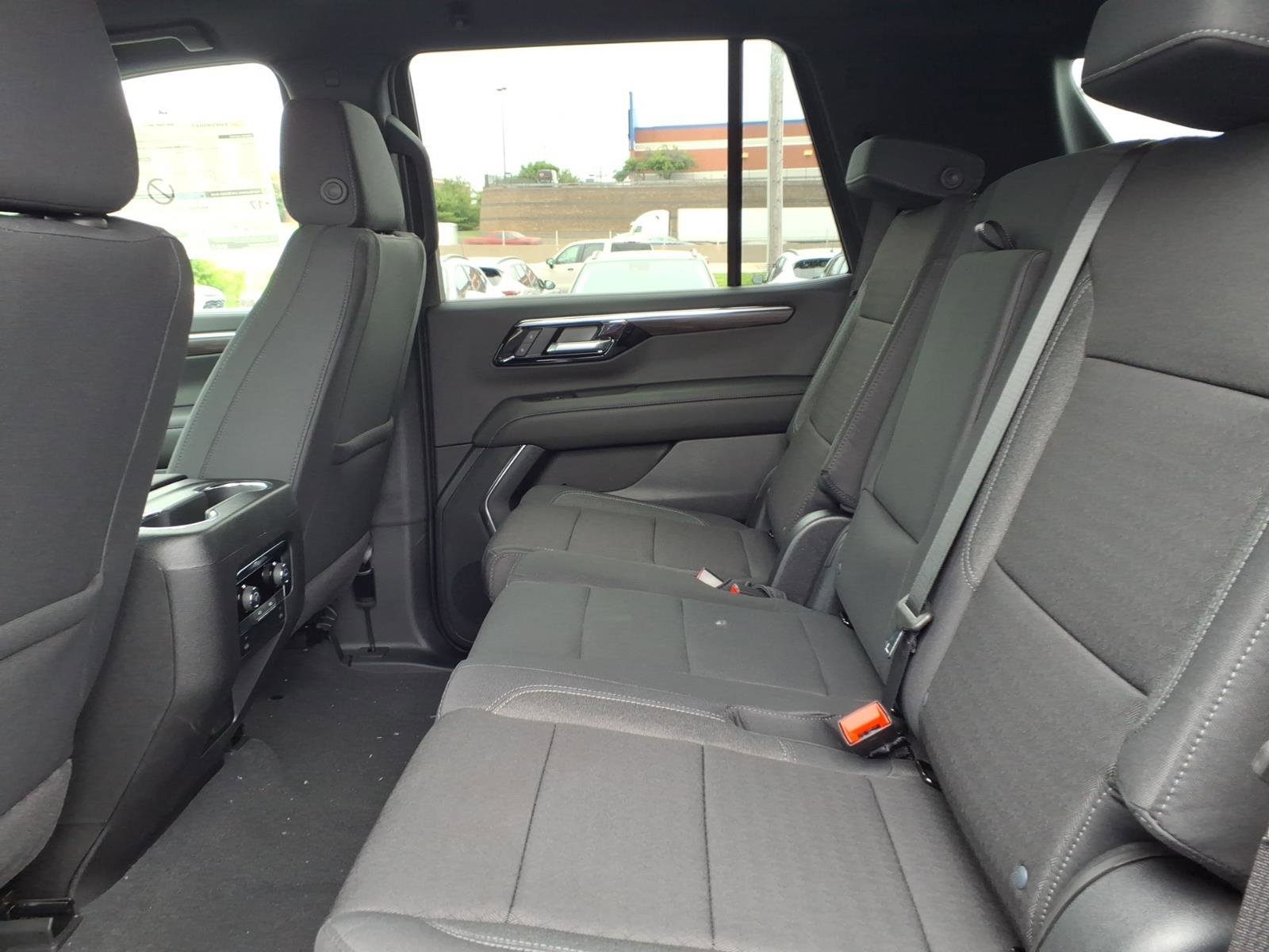 2026 Chevrolet Tahoe LS - Photo 15