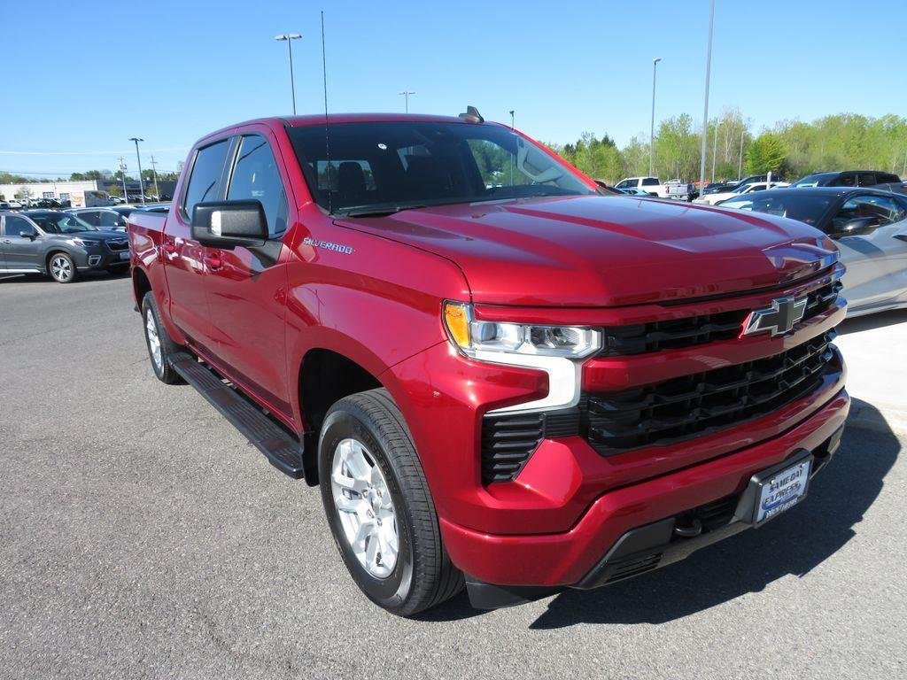 Used 2022 Cherry Red Chevrolet RST image 3