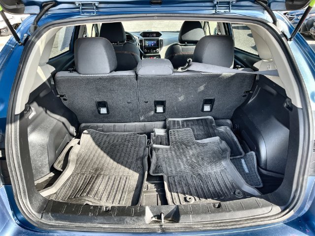 Used 2022  Subaru Premium image 21
