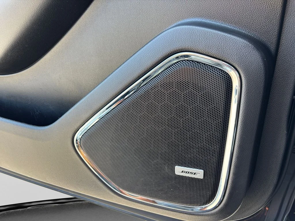 Used 2020 Black Chevrolet Premier image 32
