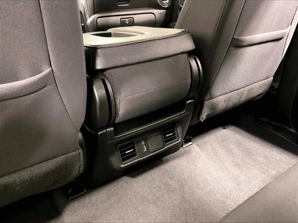 Used 2023 Blue Chevrolet Custom image 27