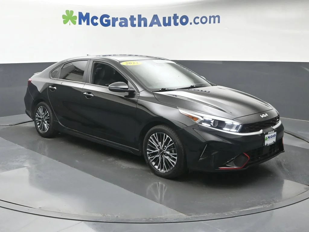 Used 2023 Black Kia GT-Line image 2