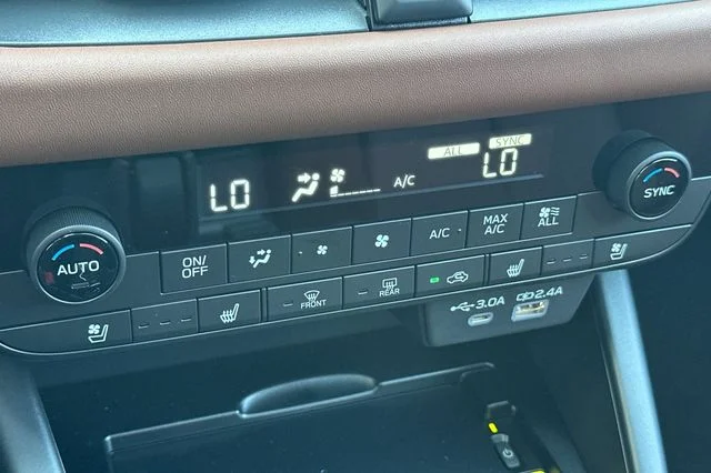 New 2026 CRYSTAL BLACK SILICA Subaru Touring image 18