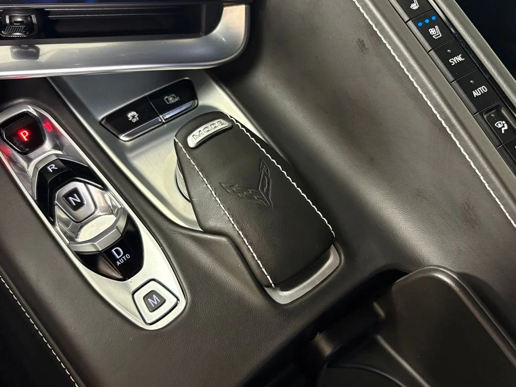 Used 2023 White Chevrolet Stingray image 34