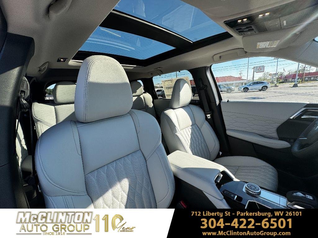 2025 Mitsubishi Outlander SEL - Photo 20