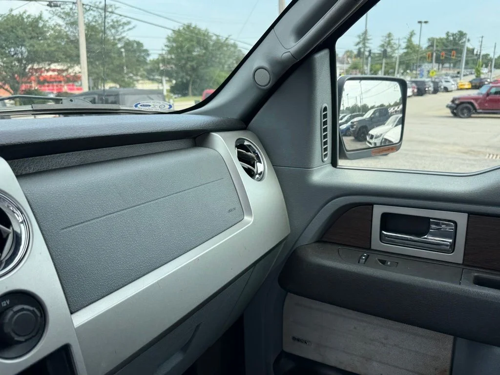 Used 2014 Blue Ford Lariat image 23