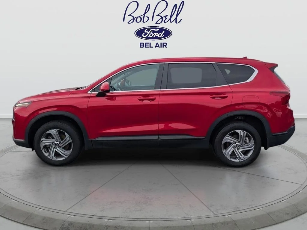 Used 2023 Red Hyundai SE image 6