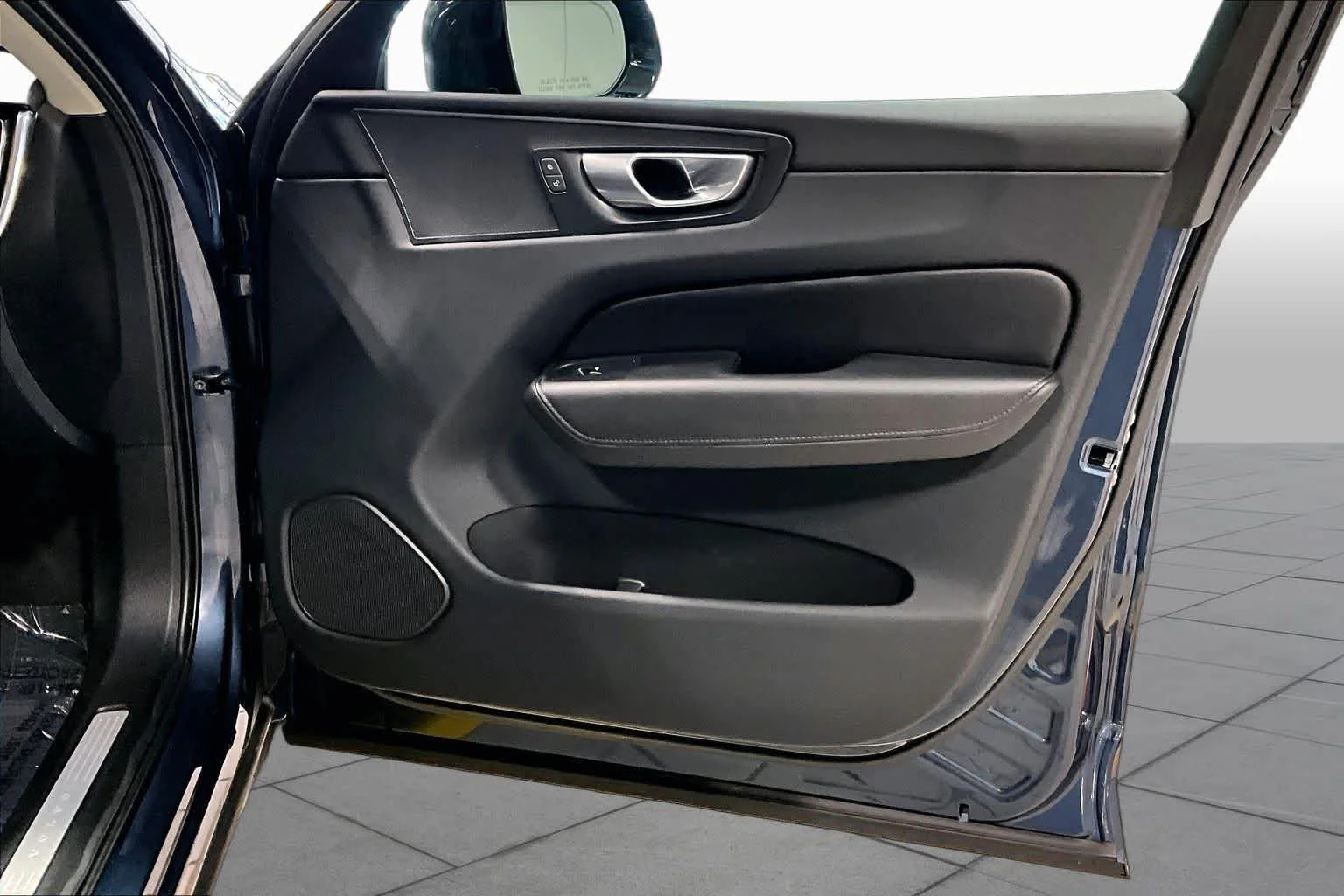 Used 2024 Denim Blue Volvo Plus image 22