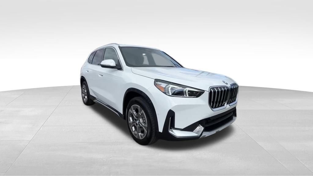 Used 2026 Alpine White BMW xDrive28i image 14