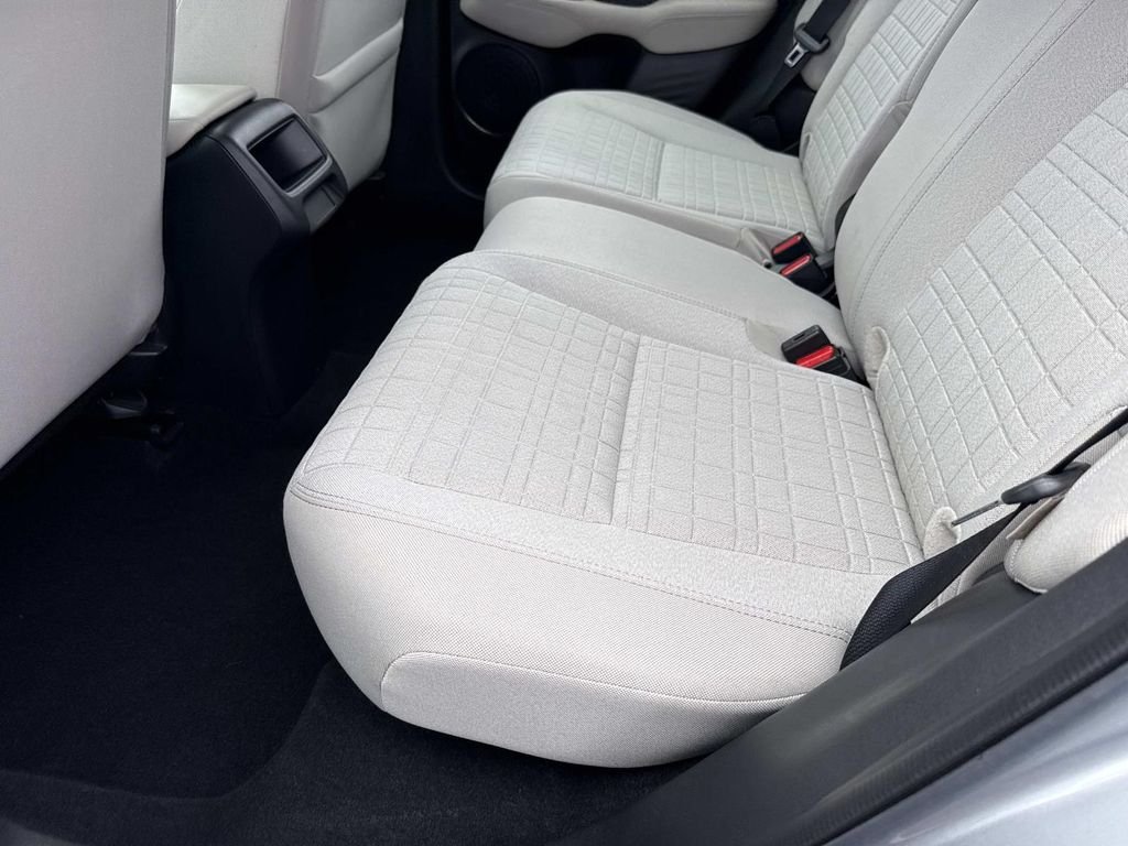 Used 2024  Honda LX image 15