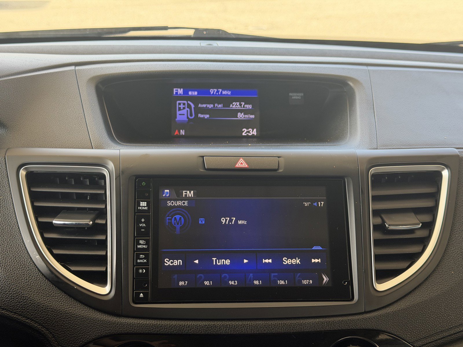 Used 2016 Urban Titanium Metallic Honda EX image 9
