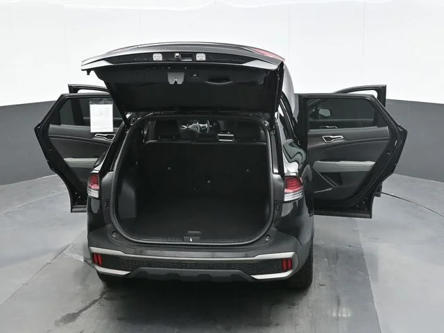 Used 2023 Black Kia X-Line image 27
