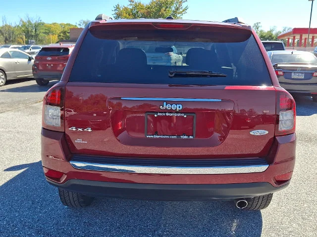 Used 2016 Red Jeep High Altitude image 5