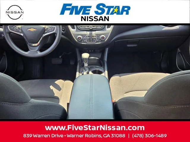 Used 2023 Gray Chevrolet LT image 8