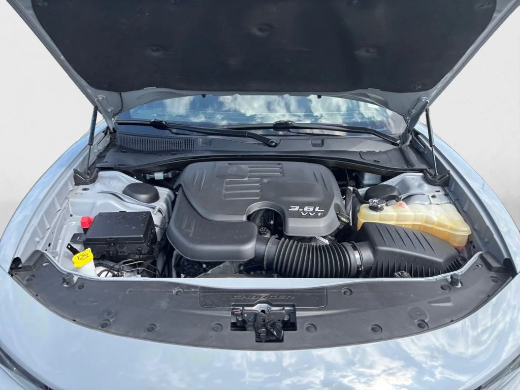 Used 2022 Gray Dodge SXT image 14