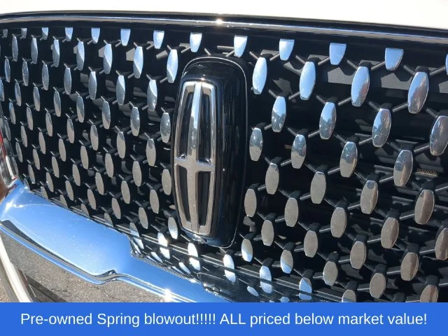 Used 2022 White Lincoln Black Label image 9