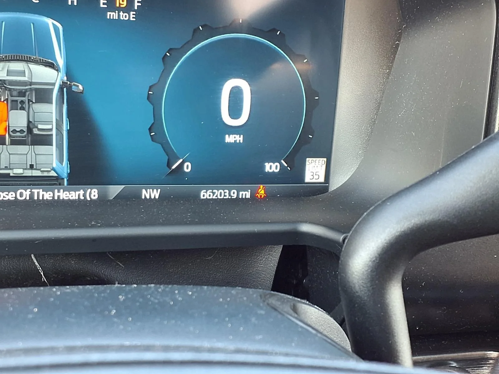 Used 2024 Antimatter Blue Metallic Ford LARIAT image 27