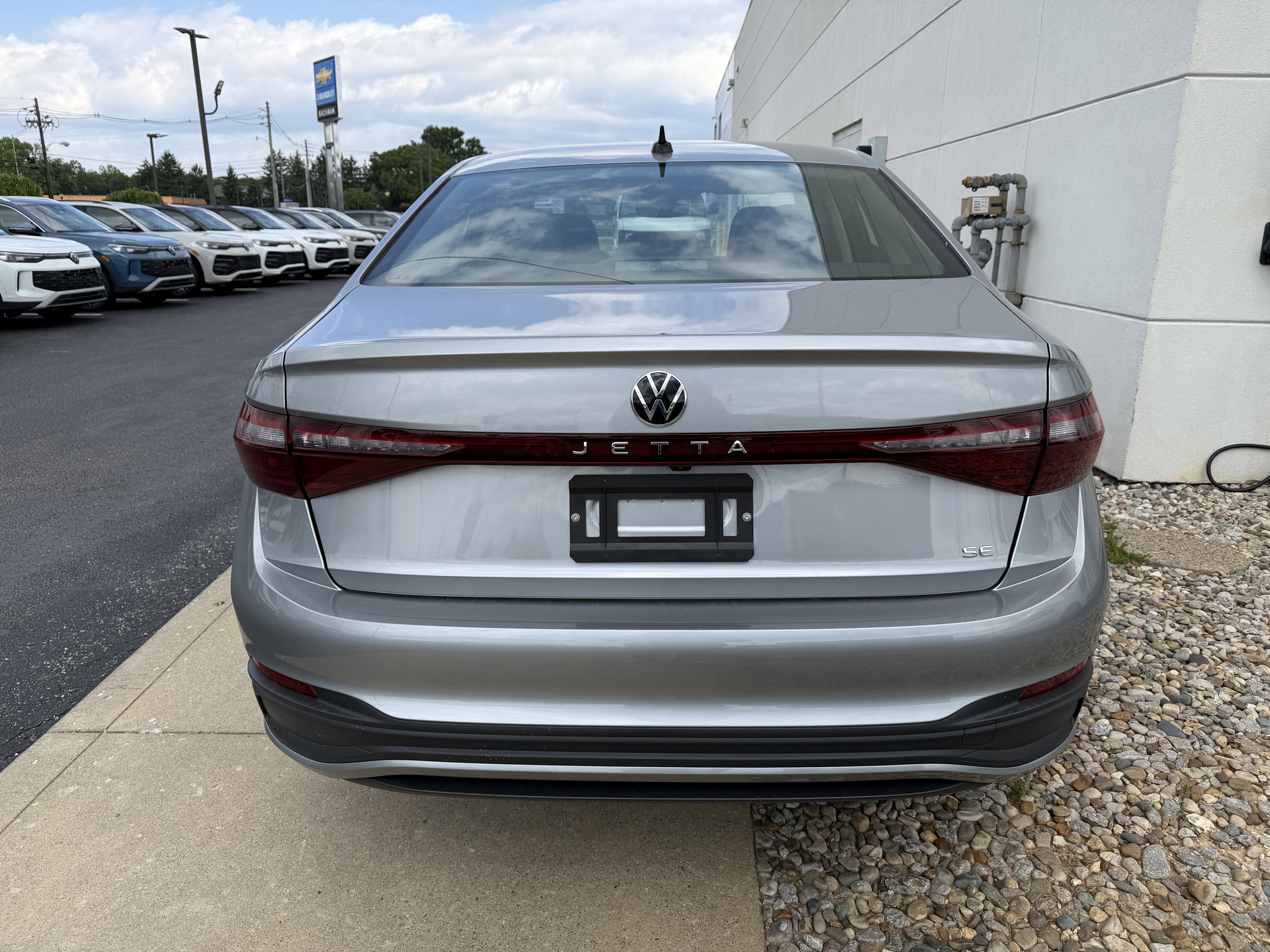 New 2026 Pyrite Silver Metallic Volkswagen SE image 6