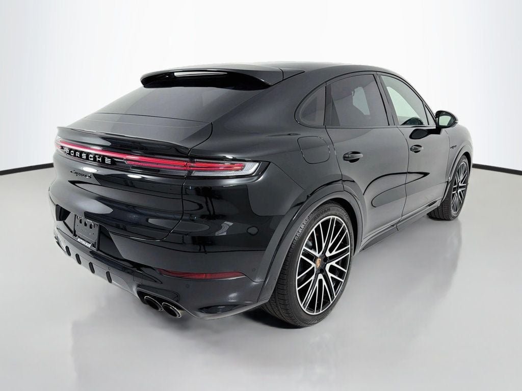 Used 2026 Chromite Black Metallic Porsche S E-Hybrid Coupe AWD image 9