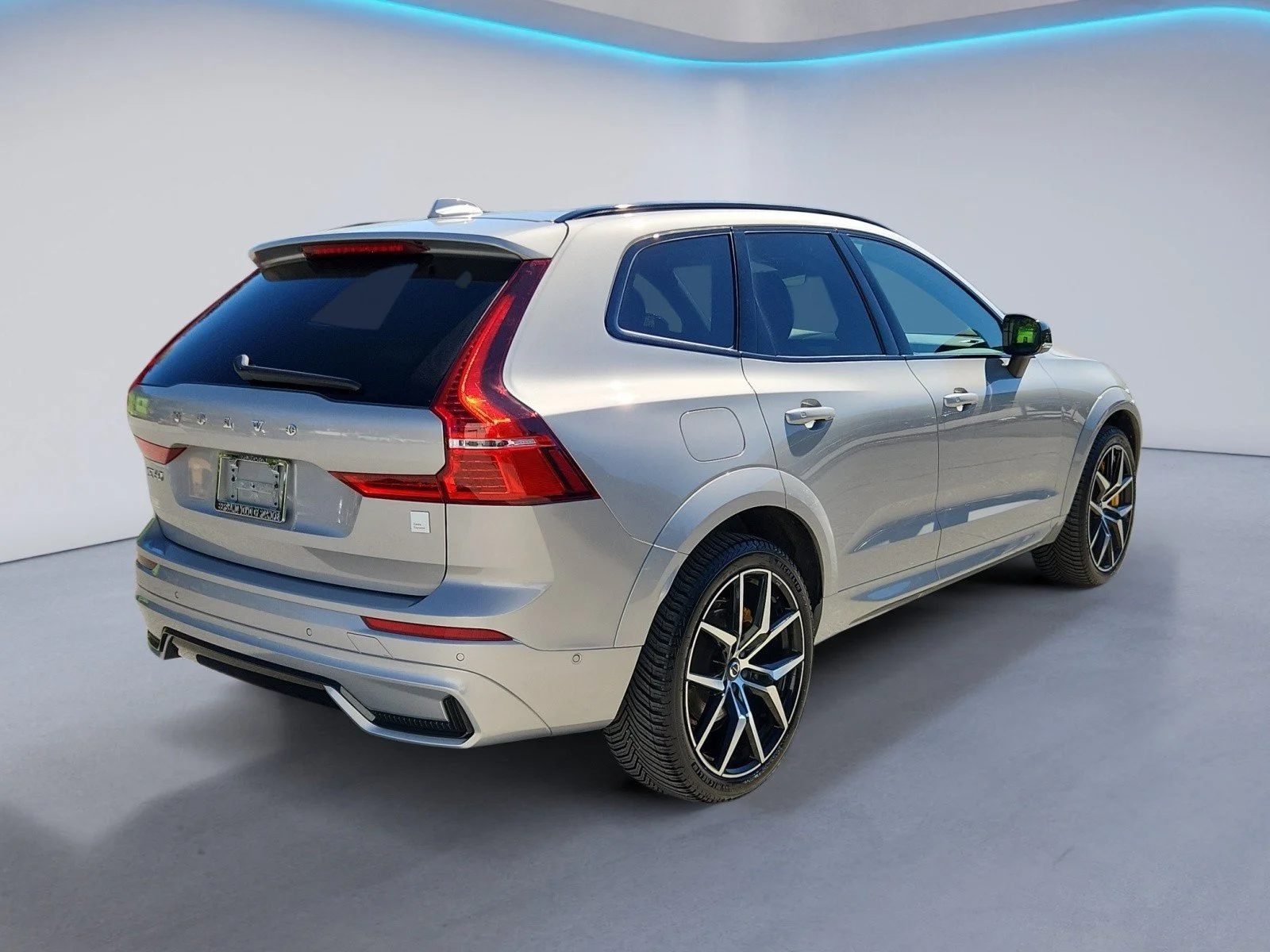Used 2024 Silver Dawn Metallic Volvo Polestar Engineered image 4