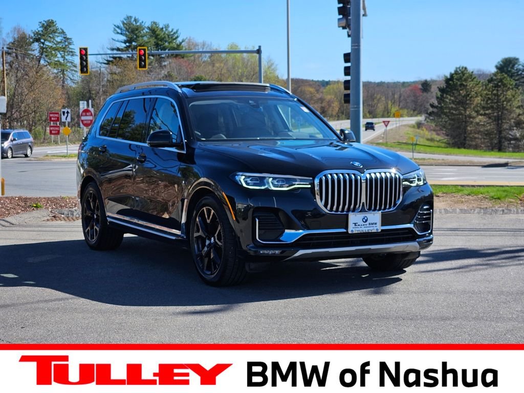 2022 BMW X7 xDrive40i's photo