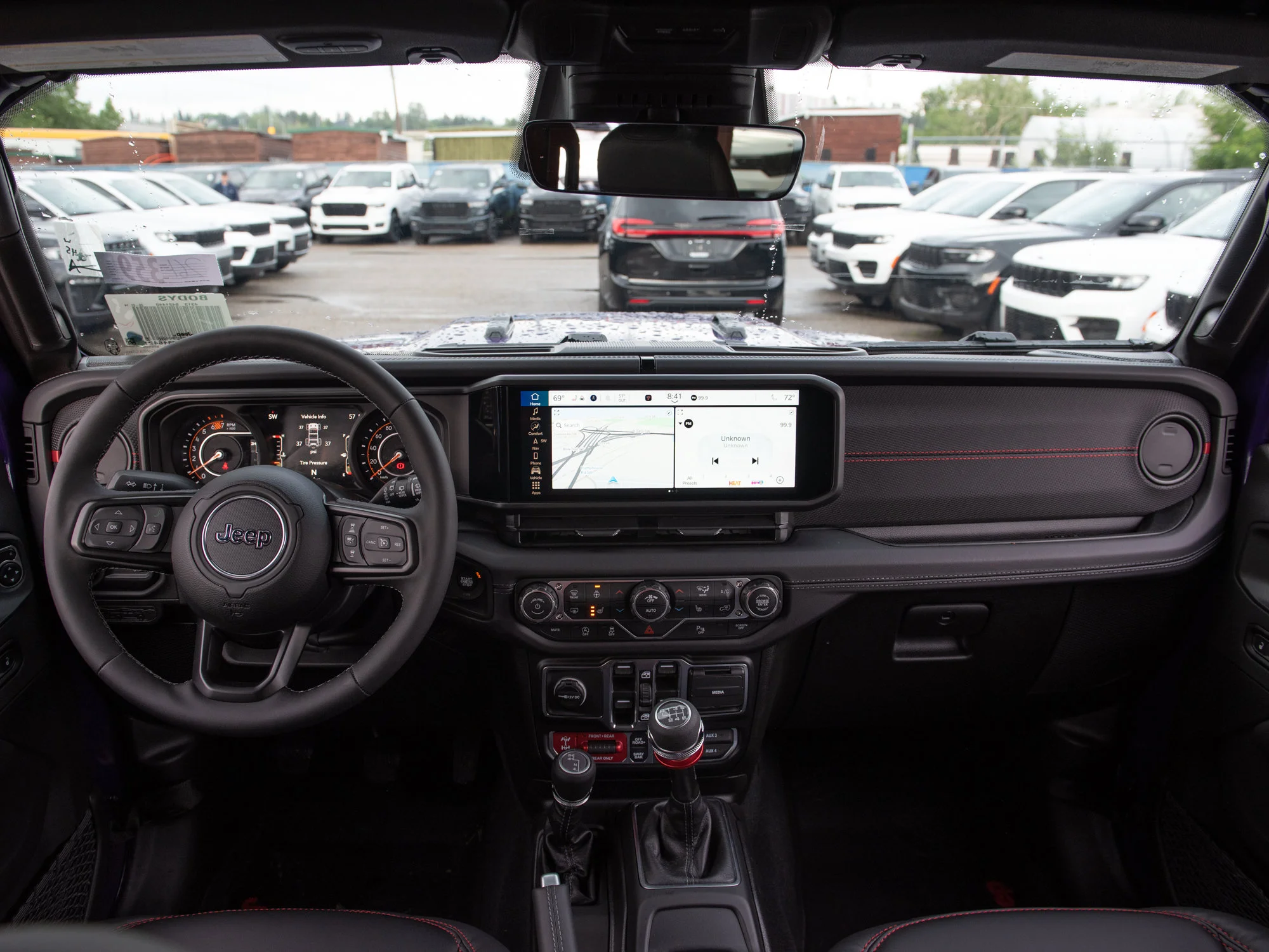 New 2026 reign Jeep Rubicon X* 6-Spd Manual image 11