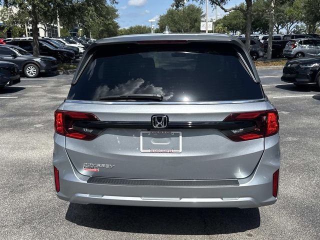 Certified Used 2026 Solar Silver Metallic Honda EX-L image 5