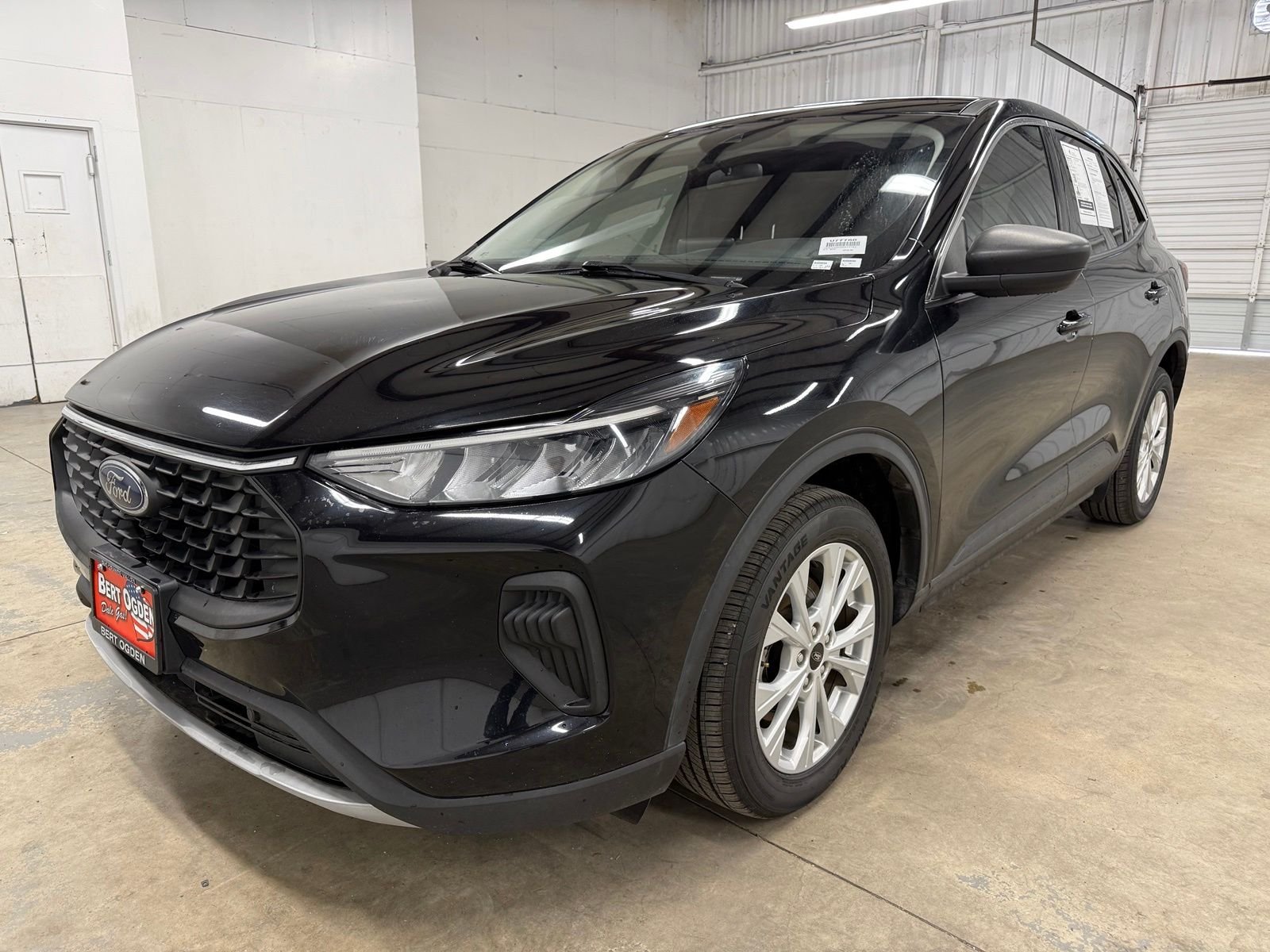Used 2023 Black Ford Active image 2