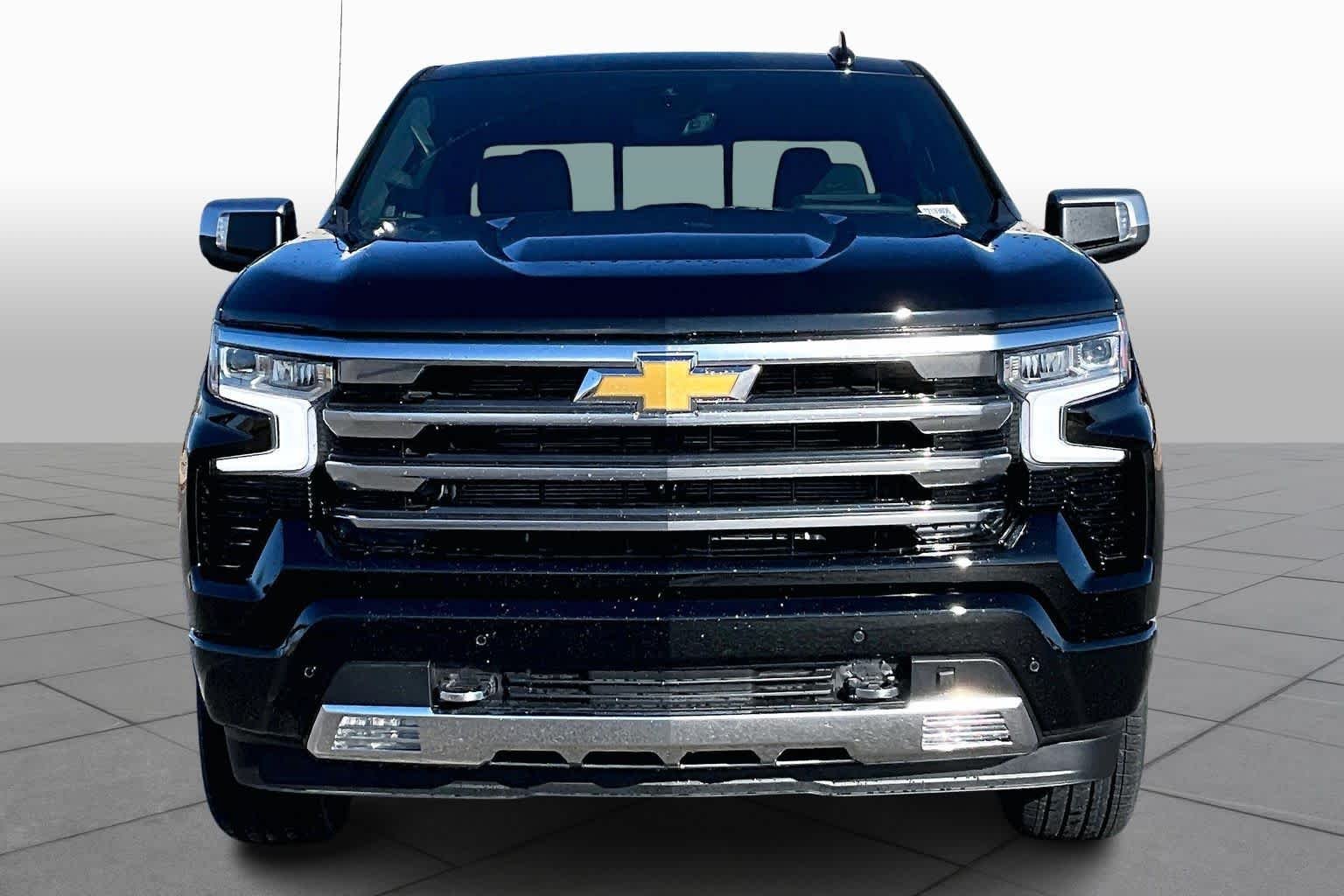 2026 Chevrolet Silverado 1500 High Country - Photo 4