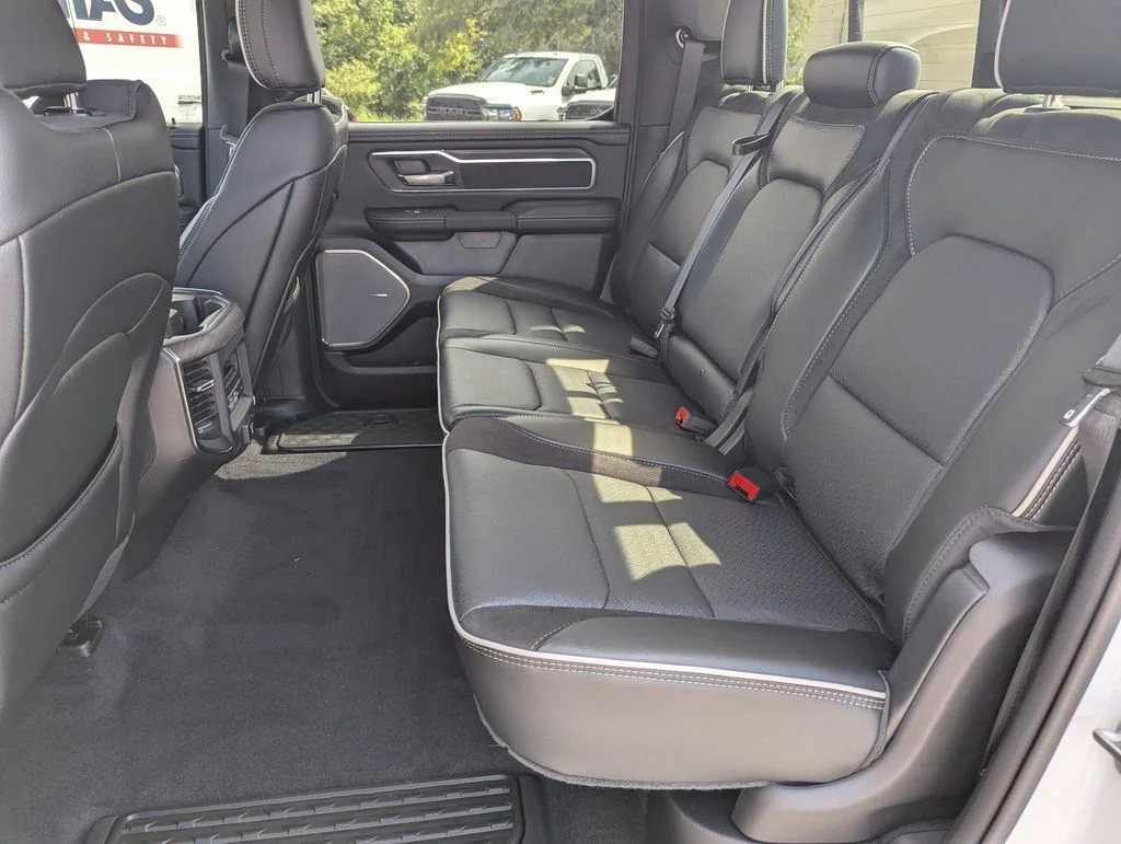 2026 RAM 1500 Laramie - Photo 29
