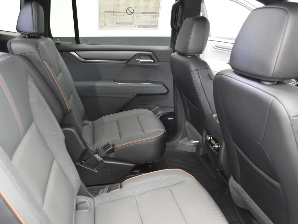 2026 GMC Acadia AT4 - Photo 21